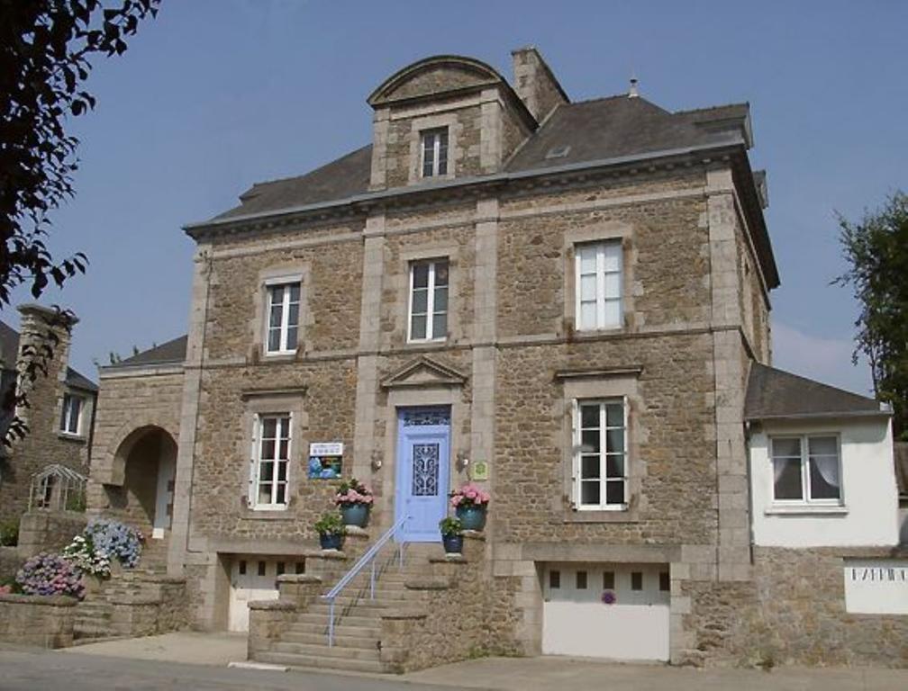 La Demeure Aux Hortensias Pleurtuit Exterior photo